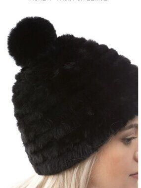 Marcus Adler Black Faux Fur Pom-Pom Beanie One Size Winter Hat
